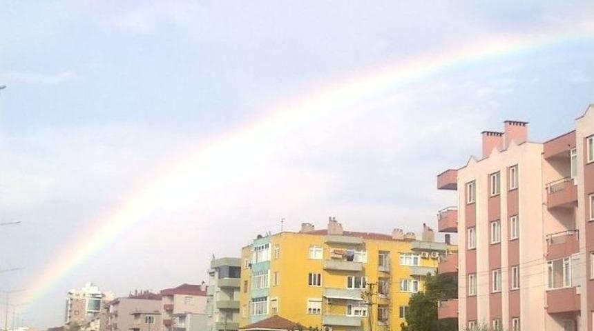 Lapseki&rsquo;de G&ouml;kkuşağı Resitali