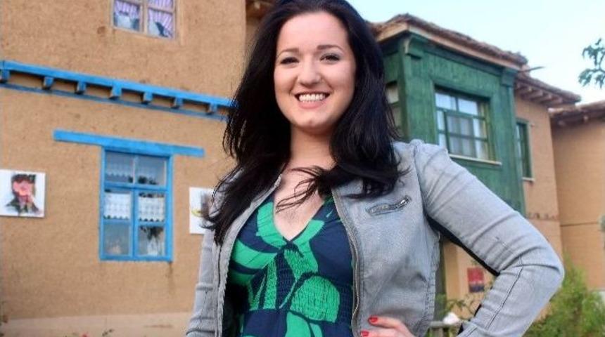 (&ouml;zel Haber) Kırımlı Sanat&ccedil;ı Memetova Sonsuz Ş&uuml;kran K&ouml;y&uuml;&rsquo;ne Hayran Kaldı