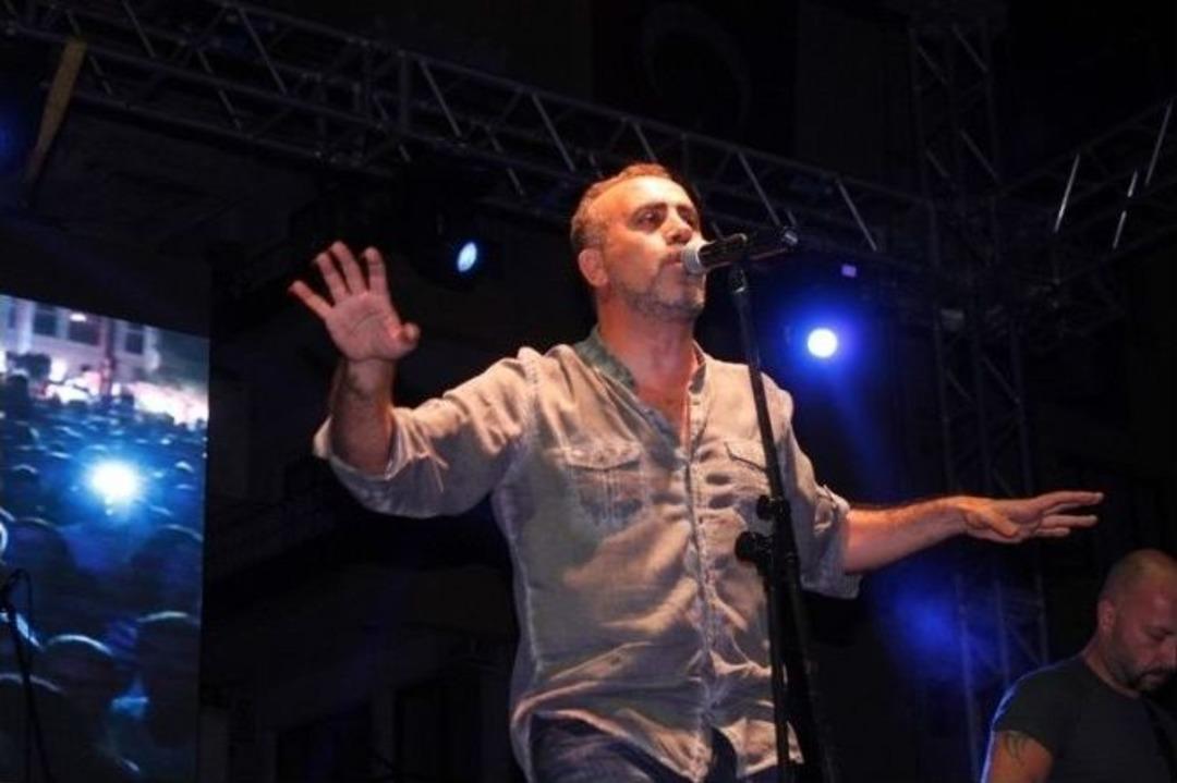 Sel&ccedil;uk&rsquo;da Haluk Levent Coşkusu