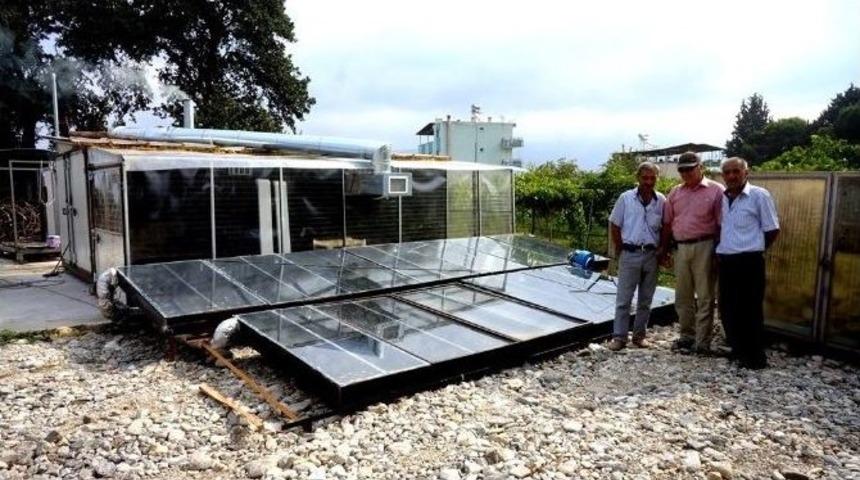 &Uuml;z&uuml;m Kurutmada G&uuml;neş Enerjisi Y&ouml;ntemi Umut Veriyor