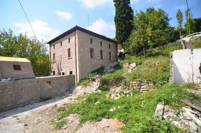 Gideros Camii Restorasyonu Bitti