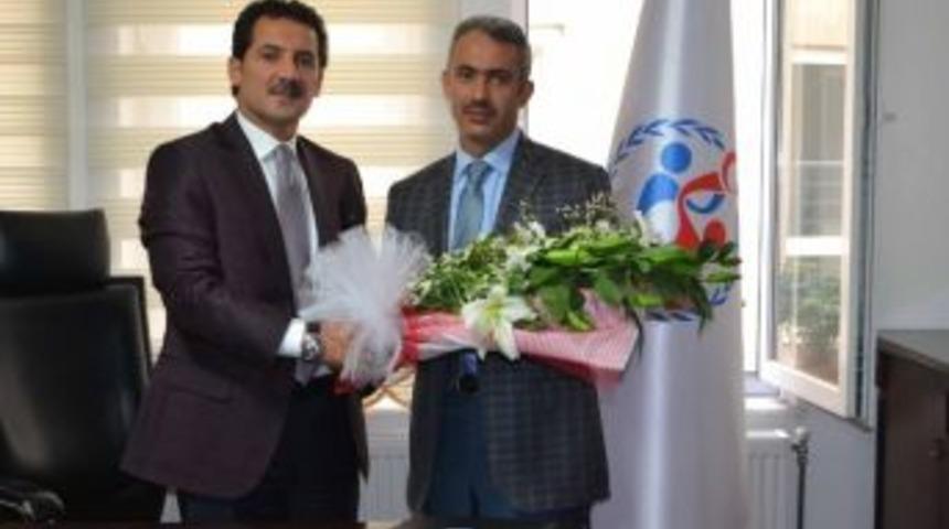 Van Gen&ccedil;lik Hizmetleri Ve Spor İl M&uuml;d&uuml;rl&uuml;ğ&uuml;&rsquo;nde Devir Teslim