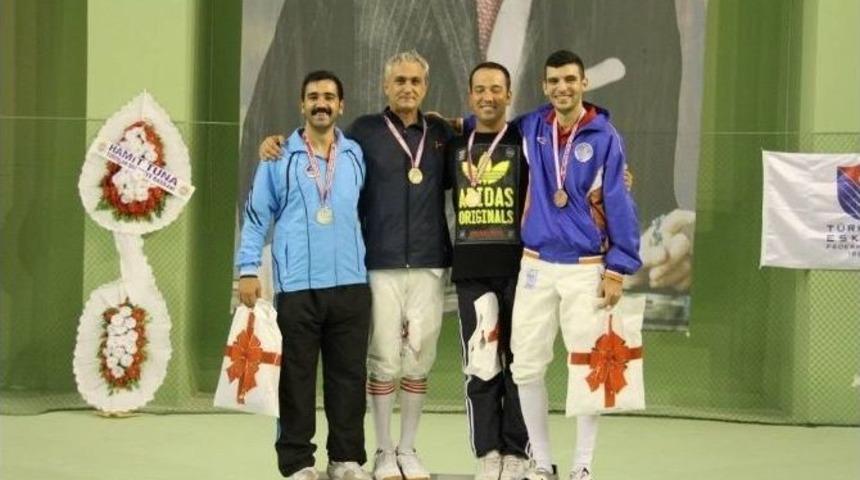 B&uuml;y&uuml;kşehirli Eskrimcilerden İki T&uuml;rkiye Derecesi