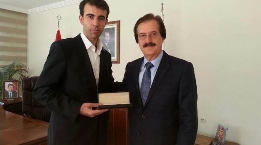 Vali Yardımcısı Kaya&rsquo;dan, Rekt&ouml;r Kocacık&rsquo;a Veda Ziyareti