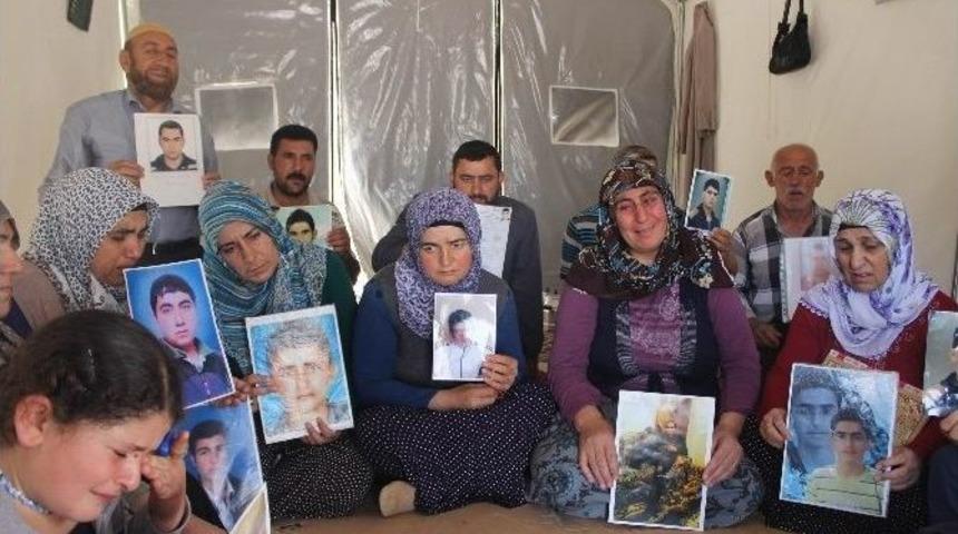 Eylem Yapan Annelerin &Ccedil;adırına Minik Damla Da Katıldı