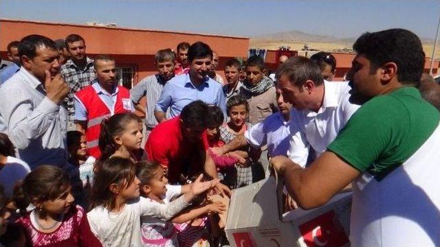 Kızılay’dan Sığınmacı Yezidilere İnsani Yardım