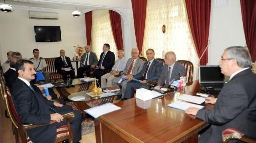 Vali Nayir S&ouml;ğ&uuml;t Şenliklerinin Hazırlıklarını Yerinde İnceledi