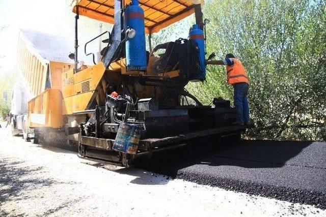 İpekyolu Belediyesi’nden Asfalt Çalışması