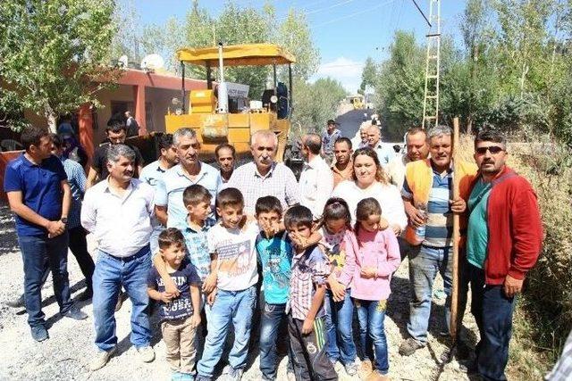 İpekyolu Belediyesi’nden Asfalt Çalışması