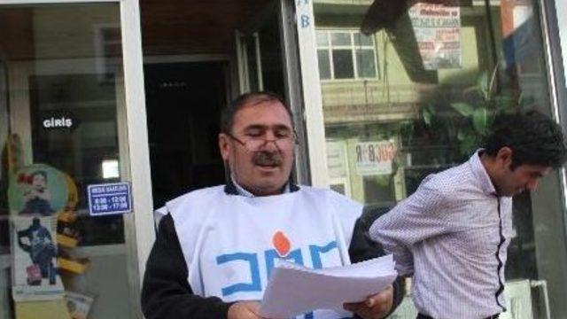 Başkandan Doğu Tazminatı İçin Tek Kişilik Eylem