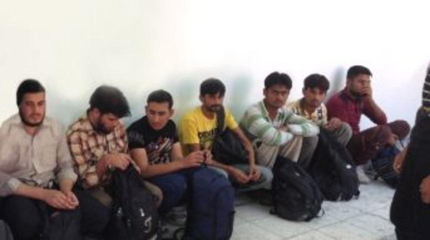 Yozgat Jandarma&rsquo;dan Ka&ccedil;ak G&ouml;&ccedil;men Operasyonu