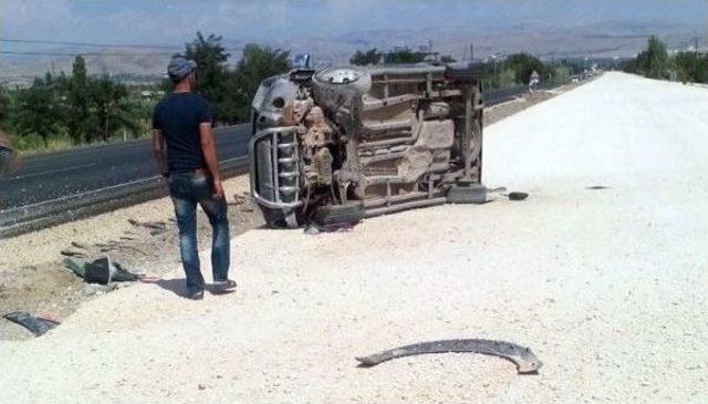 Elazığ’da Trafik Kazası: 2 Yaralı