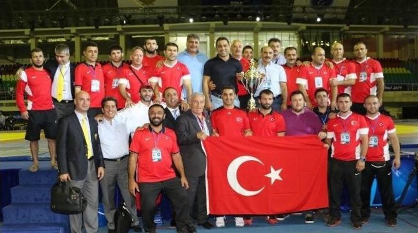 G&uuml;reş&rsquo;te 40 Yıl Sonra Gelen Tarihi Başarı
