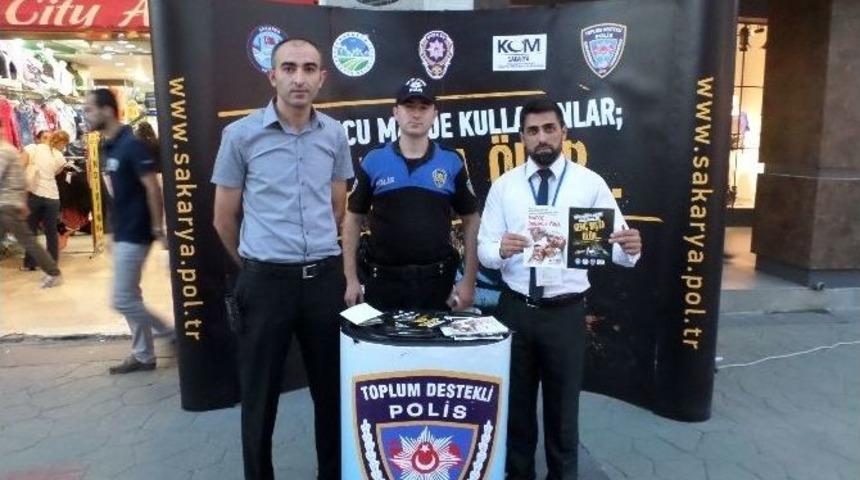 Kom Ekipleri &Ccedil;ark Caddesinde Bilgilendirme Standı A&ccedil;tı