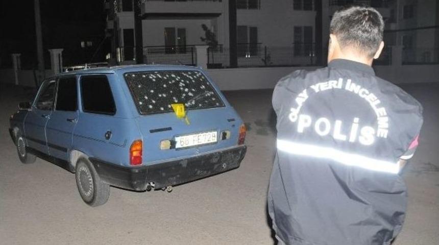 Otomobile Av T&uuml;fekli Saldırı