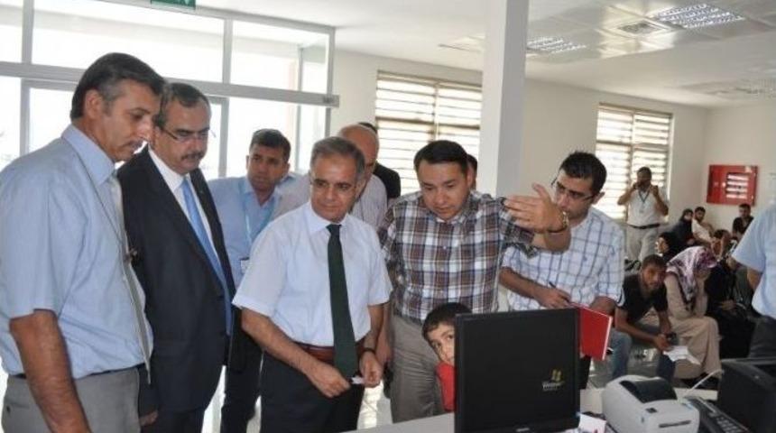 Vali Tapsız, Devlet Hastanesinde İncelemelerde Bulundu