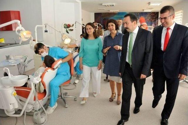 Diş Hekimliği’nde Klinikler Baştan Aşağı Yenilendi