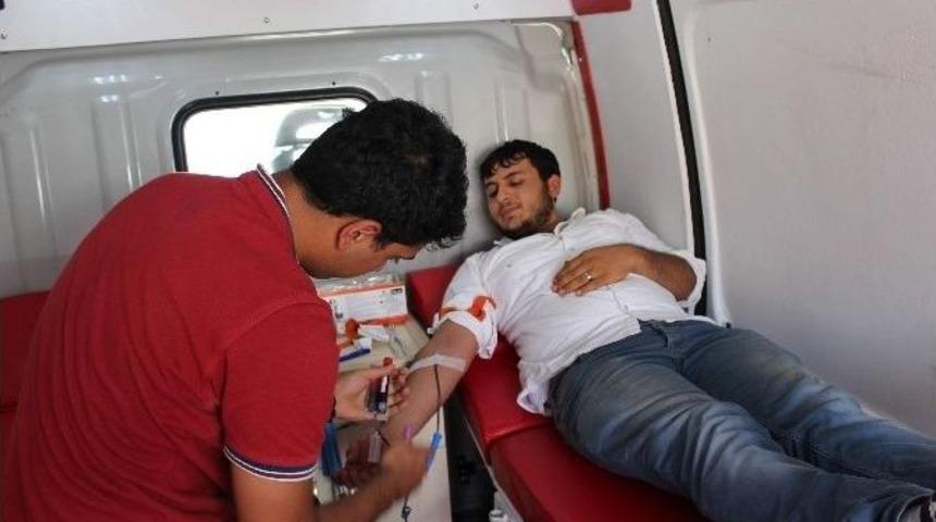 Kilis&rsquo;te &rsquo;kan Ver Hayat Kurtar&rsquo; Kampanyası