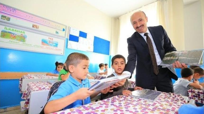 Sultangazi Belediyesi&rsquo;nden Eğitime Tam Destek