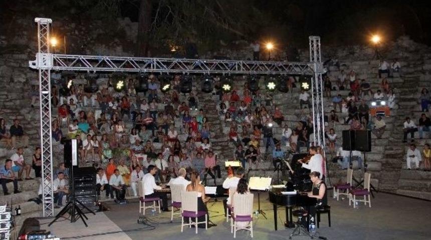 8. Phaselis Sanat Etkinlikleri Başladı