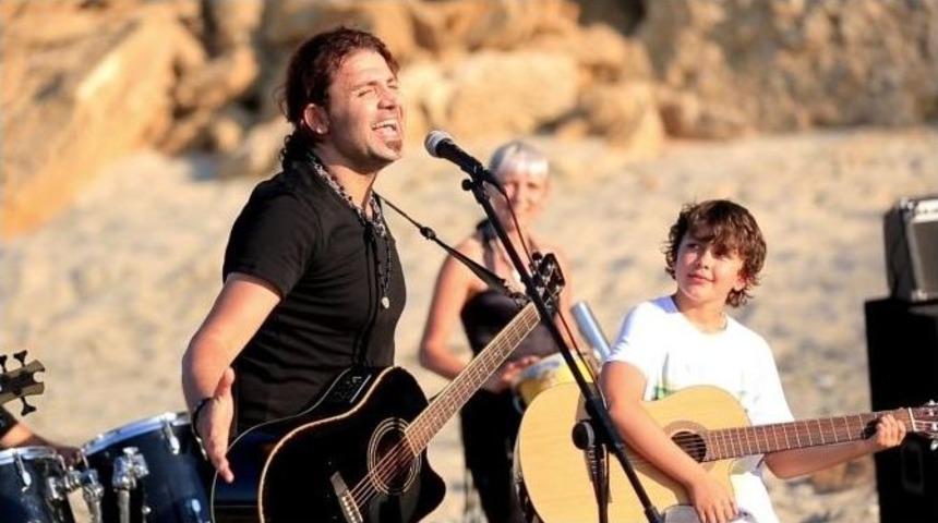 M&uuml;zisyen G&ouml;rg&uuml;n&rsquo;den "organ Bağışı" Şarkısı