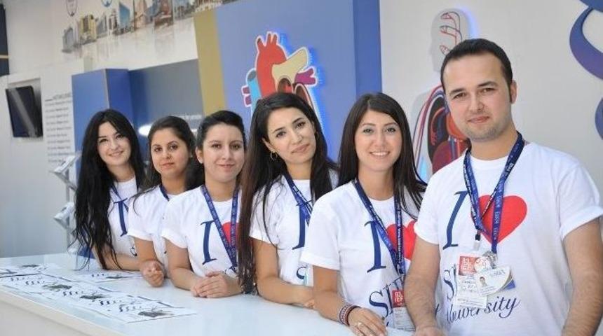 &Ccedil;ocuklar, Şifa&rsquo;nın Standında Doktor Olmanın Sevincini Yaşadılar