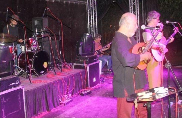 Dalyan’da Grup Gündoğarken Rüzgarı Esti G4