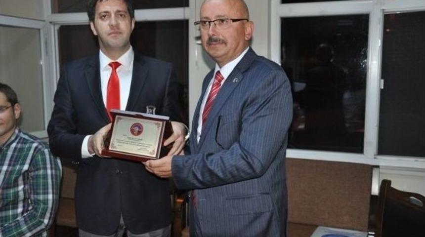 Sarıveliler Belediyesi&rsquo;nden Kaymakam İlhan&rsquo;a Veda Yemeği