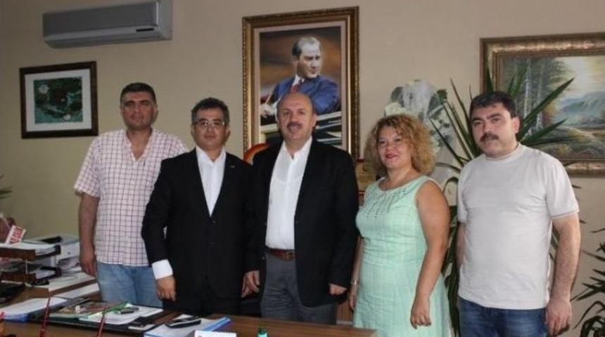 Kuaf&ouml;rlerden Tepebaşı İl&ccedil;e Milli Eğitim M&uuml;d&uuml;r&uuml; &Uuml;zmez&rsquo;e Ziyaret