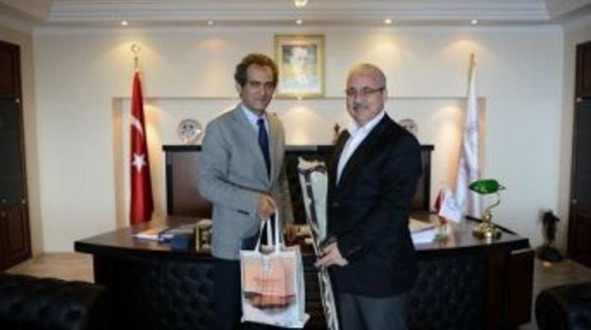 Muğla Valisi Mustafa Hakan G&uuml;ven&ccedil;er&rsquo;den Rekt&ouml;r &Ouml;zer&rsquo;e Ziyaret