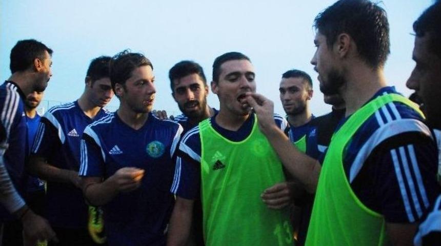 H&uuml;seyin Tok&rsquo;a S&uuml;rpriz Doğum G&uuml;n&uuml;