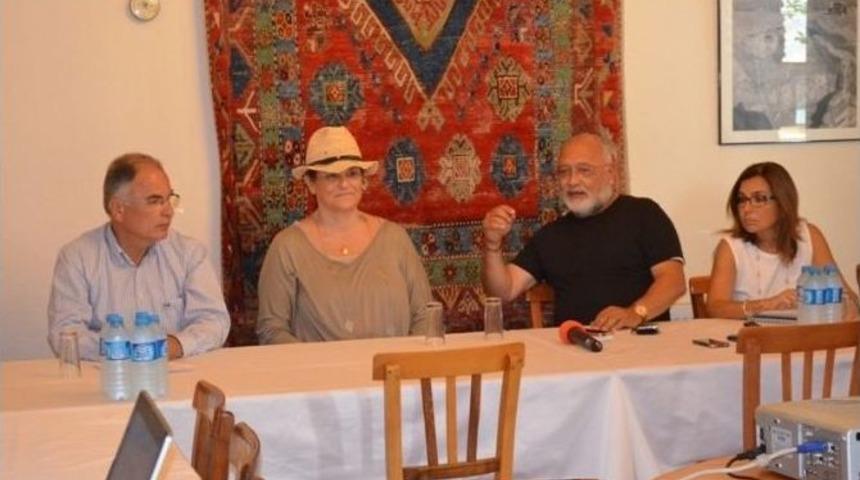 Eski Bakan Ertuğrul G&uuml;nay Sel&ccedil;uk&rsquo;ta