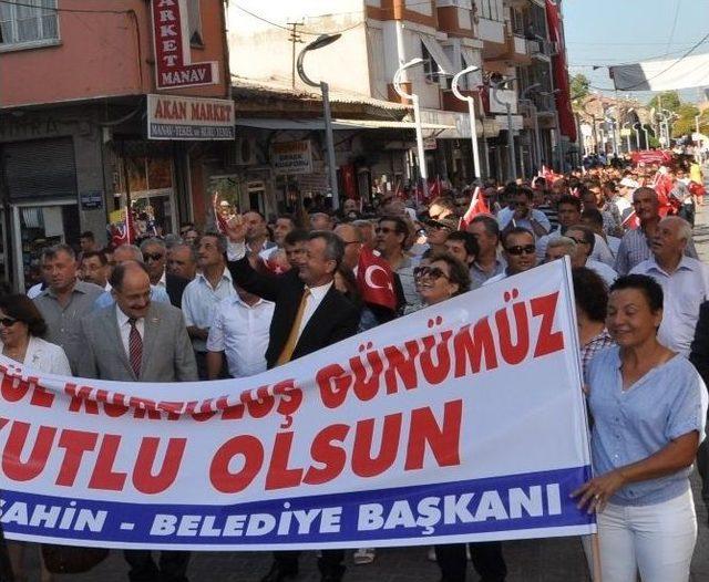 Menemen’de 9 Eylül’de Barış Güvercinleri Uçuruldu