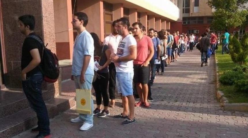 (&ouml;zel Haber) Suriyeli M&uuml;ltecilerle, İzmir&rsquo;de Kiralık Ev Sıkıntısı Baş G&ouml;sterdi