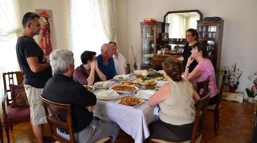 İngiliz Gurmeler Adana Kebabına Hayran Kaldı