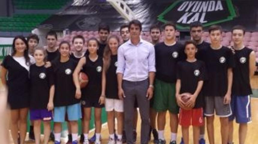 Forum Kayseri Ve Dar&uuml;şşafaka &rsquo;oyunda Kal&rsquo; Basketbol Etknliği İle Gen&ccedil; Yeteneklere Fırsat Verdi