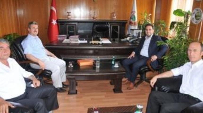 Ak Parti&rsquo;den M&uuml;d&uuml;r Erg&uuml;ven&rsquo;e &rsquo;hayırlı Olsun&rsquo; Ziyareti