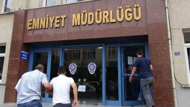 15 Yaşındaki Kızı Dolandıran Şüpheli Suçüstü Yakalandı