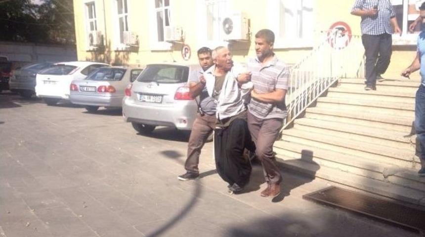 Şalvarına Odun Gizleyip, Adliye Binasına Girmeye &Ccedil;alıştı