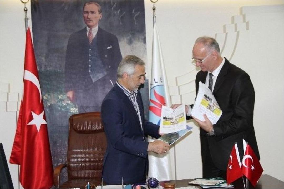 Mehmet Mustabasi&ccedil;&rsquo;ten Kağıthane Belediyesine Teşekk&uuml;r Ziyareti