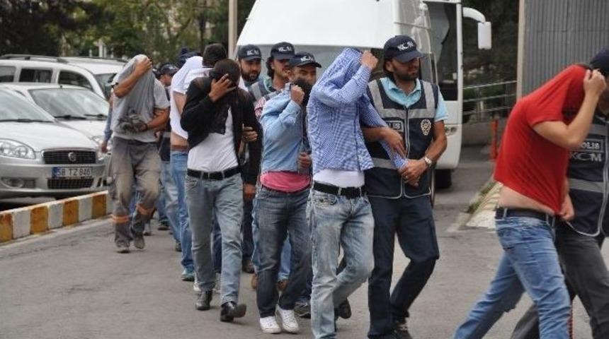 3 İlde Bonzai Operasyonu: 22 G&ouml;zaltı