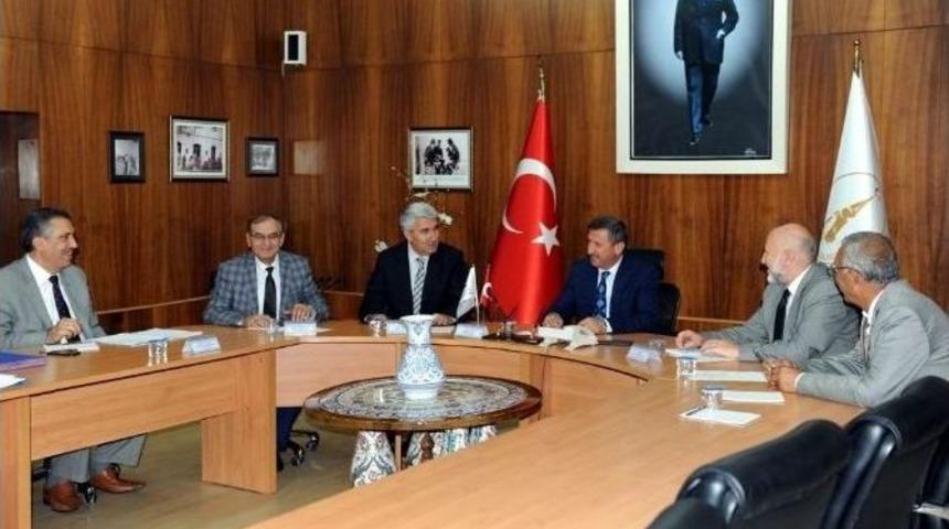 Frigk&uuml;m Y&ouml;netimi K&uuml;tahya&rsquo;da Toplandı