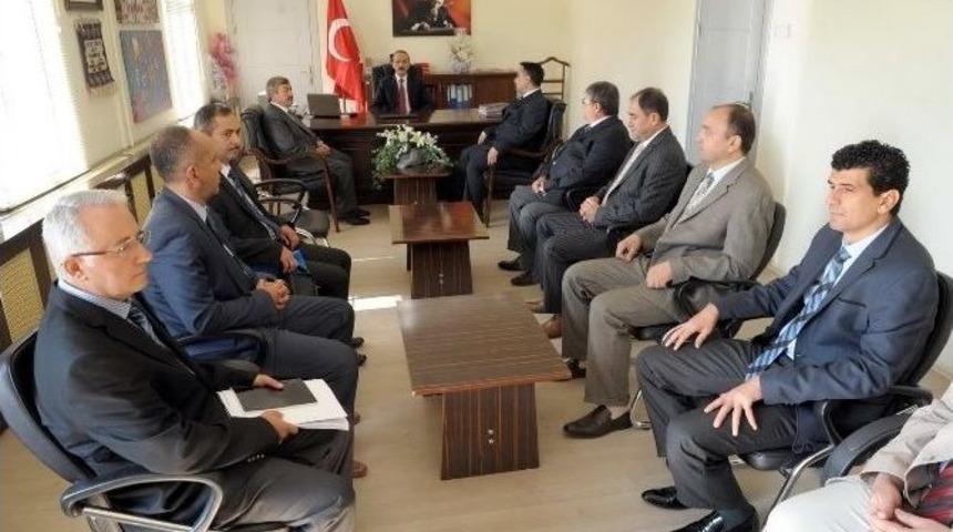 Vali Seddar Yavuz, Eşme İl&ccedil;esine Ziyarette Bulundu