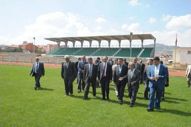 Vali Seddar Yavuz, Eşme İlçesine Ziyarette Bulundu