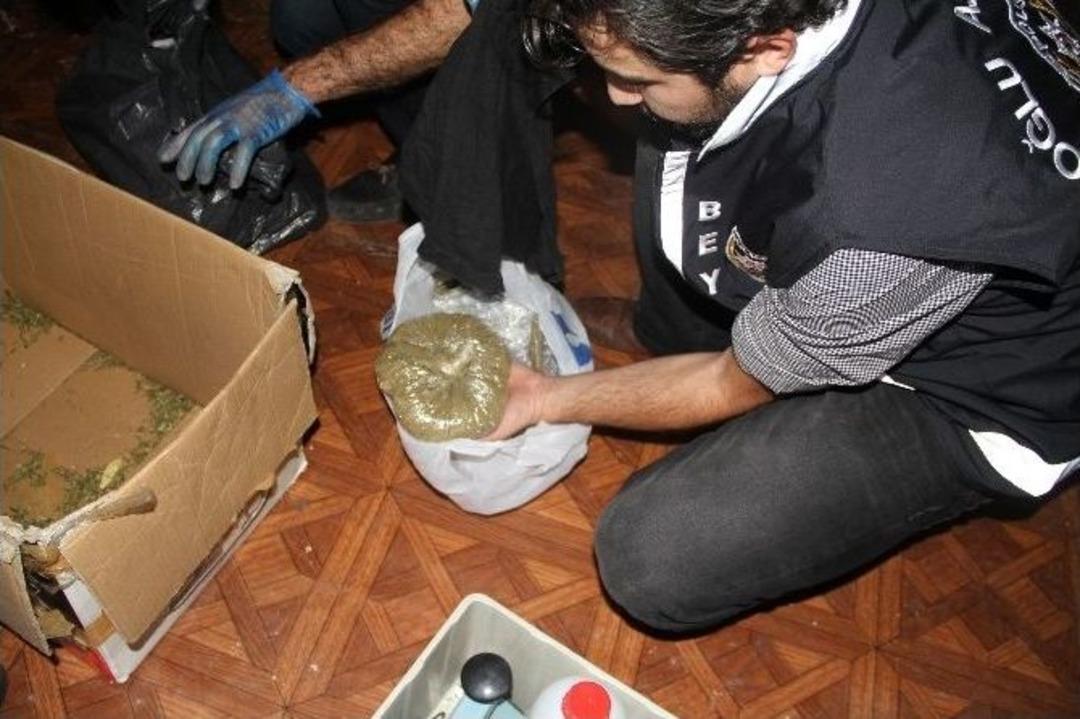 Beyoğlu&rsquo;nda Uyuşturucu Operasyonu