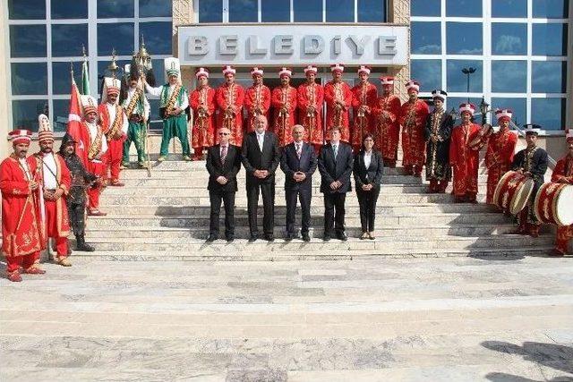 Macar Heyetten Erzincan Belediyesi’ne Ziyaret