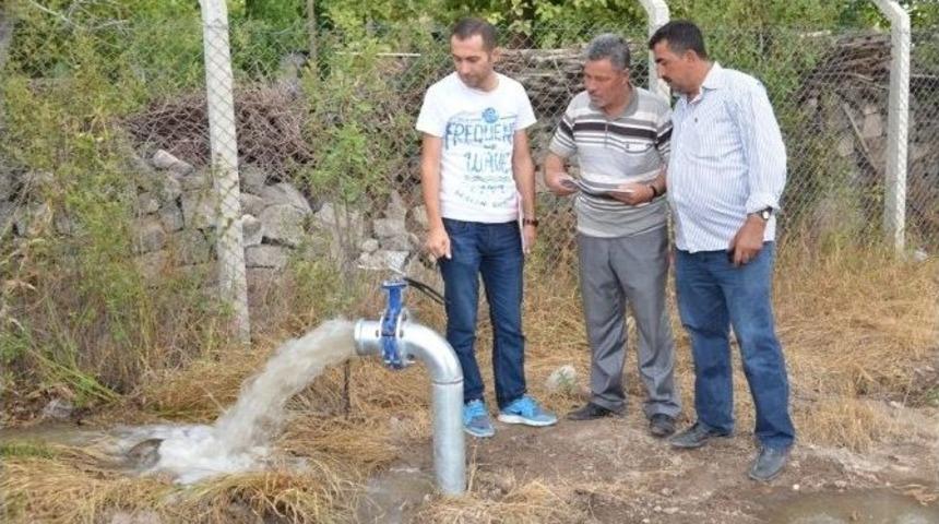 Yeşilyurt Mahallesinde Sondaj Kuyusu Ve Kapalı Sulama Kanalı