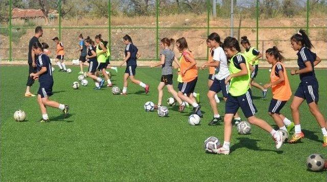 Türkiye Kadınlar Futbol 2. Ligi