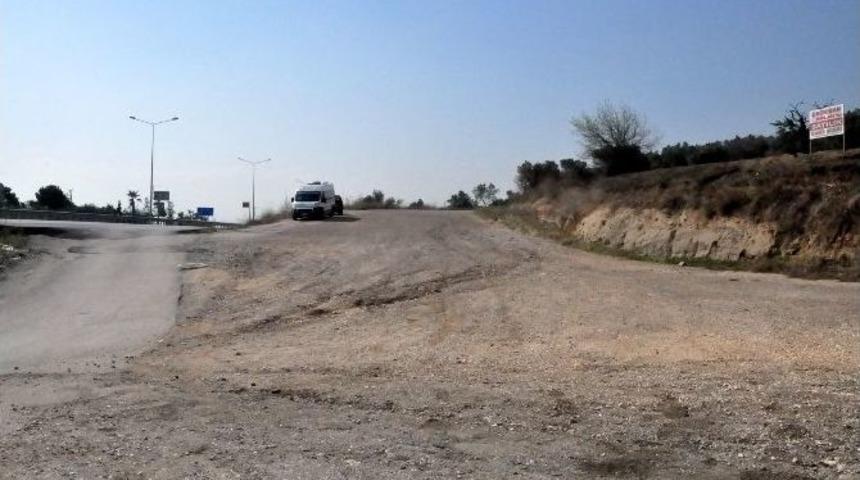 &Ccedil;ağrışan Ve Bademli Mahallelerine Bağlantı Yolu