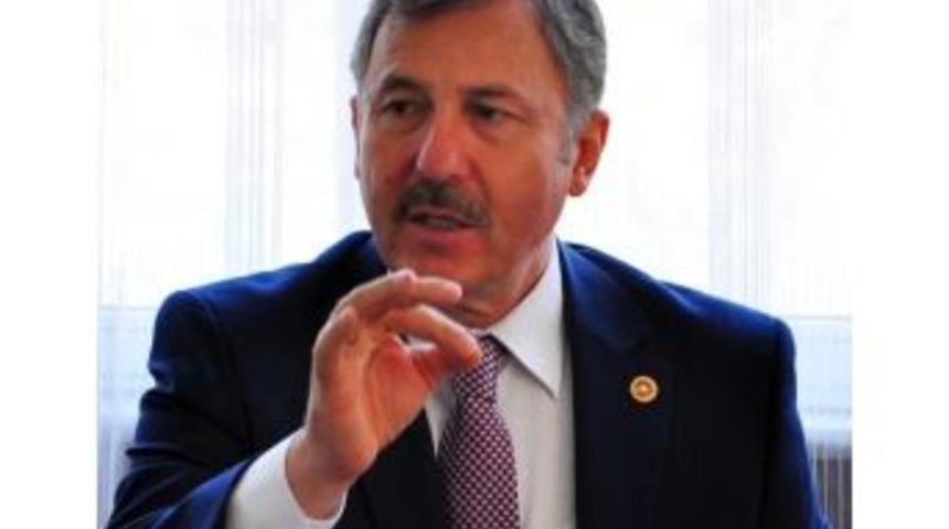 Manisa&rsquo;daki Okullara 500 Hizmetli Daha Alınıyor